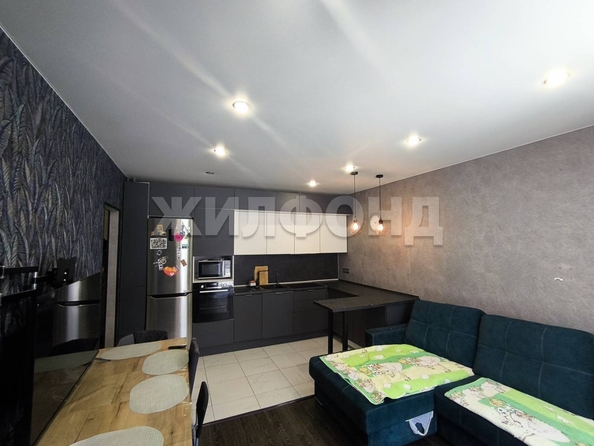 
  Продается 2-комн. квартира 57 м², в ЖК Малахит, дом 5. Фото 1.