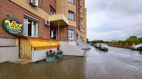 
  Продается универсальное помещение 202 м², в ЖК Радужный каскад, б/с 19. Фото 8.