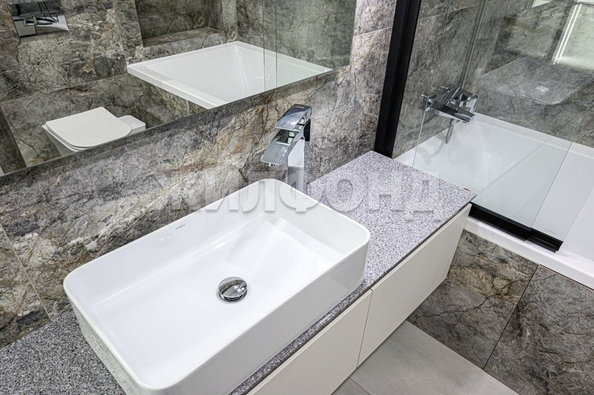 
  Продается 2-комн. квартира 52.8 м², в ЖК Расцветай на Красном, дом 1. Фото 13.