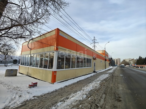 
  Продается универсальное помещение 450 м². Фото 1.