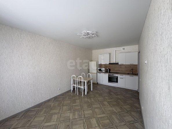 
  Продается 2-комн. квартира 37 м², в ЖК Азимут, дом 2. Фото 7.