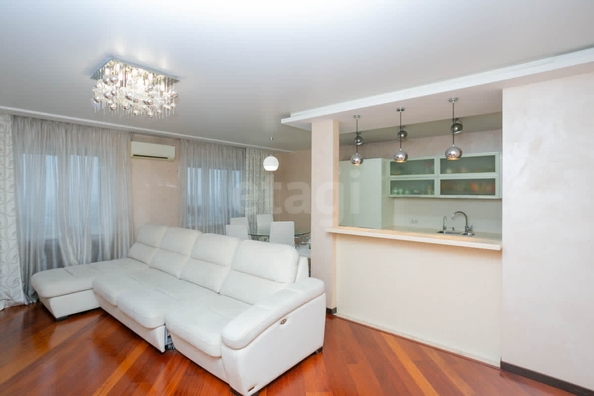 
  Продается 4-комн. квартира 130 м². Фото 1.