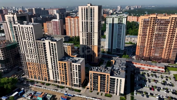
  Продается 3-комн. квартира 72 м², в ЖК Расцветай на Красном, дом 1. Фото 1.