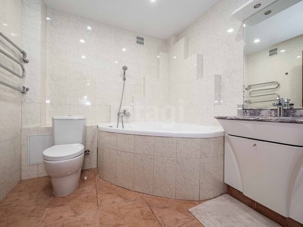 
  Продается 4-комн. квартира 107.7 м². Фото 29.