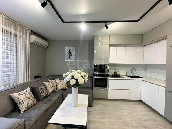 
  Продается студия 37.4 м², в ЖК Панорама, дом 7. Фото 1.