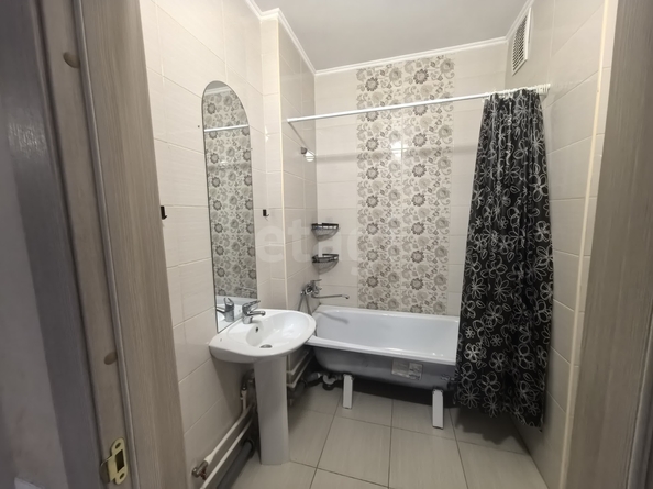 
  Продается 2-комн. квартира 55.2 м², в ЖК Родники, дом 453. Фото 10.