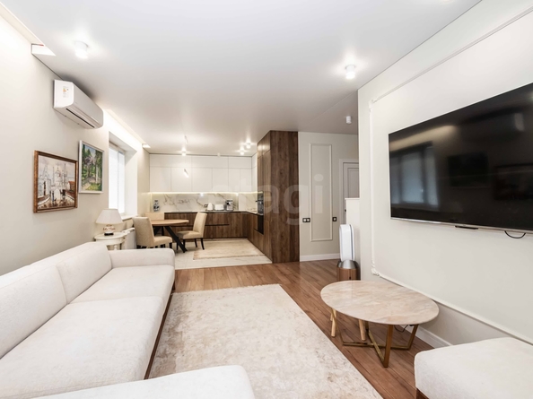 
  Продается 4-комн. квартира 98 м², в ЖК Лев Толстой, дом 1. Фото 7.