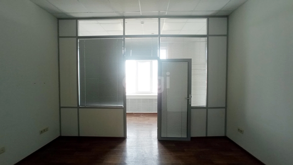 
  Продается офис 694.9 м². Фото 5.