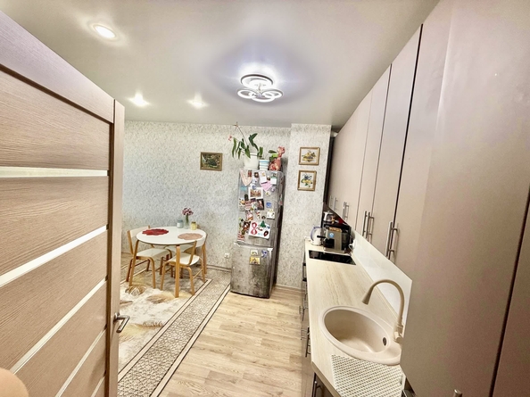 
  Продается 3-комн. квартира 55.2 м², в МКР Чистая Слобода, дом 39. Фото 7.