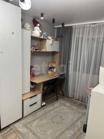 
  Продается 4-комн. квартира 74 м². Фото 1.