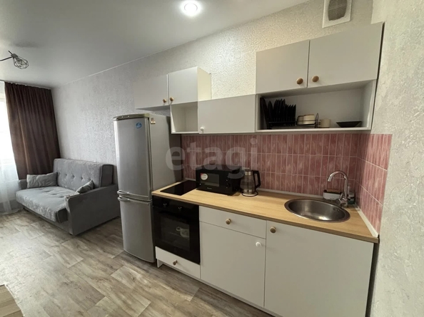 
  Продается 1-комн. квартира 38 м², в ЖК На Коротаева, дом 1. Фото 3.