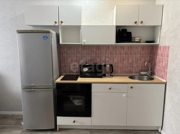
  Продается 1-комн. квартира 38 м², в ЖК На Коротаева, дом 1. Фото 4.