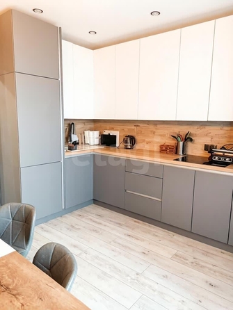 
  Продается 3-комн. квартира 76 м², в ЖК Солнечные часы, 3 очередь, дом 5. Фото 4.
