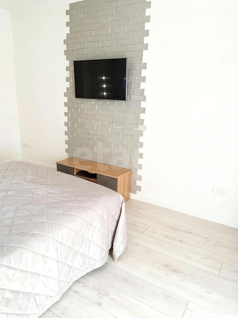 
  Продается 3-комн. квартира 76 м², в ЖК Солнечные часы, 3 очередь, дом 5. Фото 8.