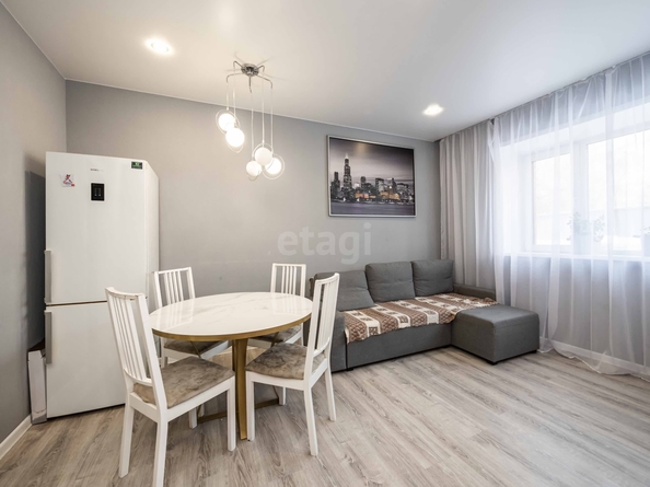 
  Продается 3-комн. квартира 56.3 м², в ЖК На Тополевой, дом 1. Фото 1.