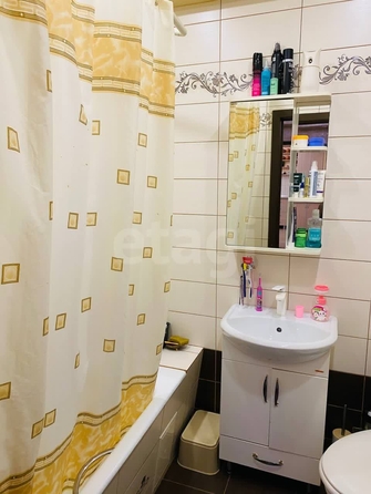
  Продается 3-комн. квартира 90 м², в ЖК Весенний, Заречная 5 очередь дом 3. Фото 10.