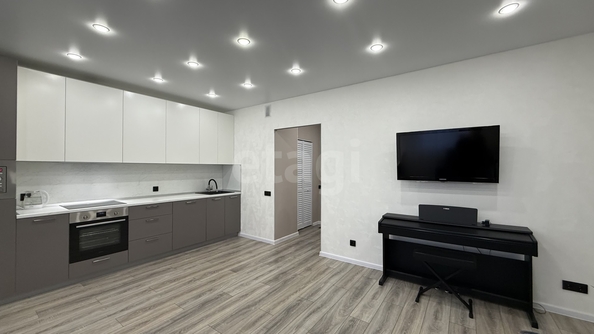 
  Продается 2-комн. квартира 57 м², в ЖК Сосны, б/с 4,3. Фото 5.