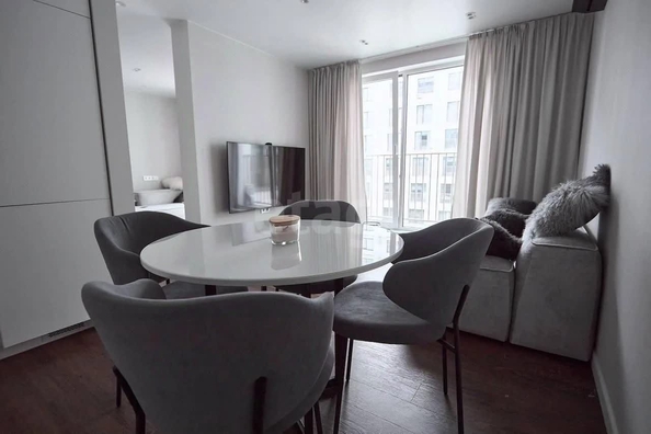 
  Продается 2-комн. квартира 55 м², в ЖК На Декабристов, дом 2. Фото 8.