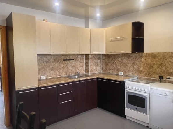 
  Продается 2-комн. квартира 68 м². Фото 1.