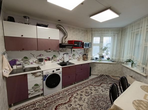 
  Продается 4-комн. квартира 123 м². Фото 1.