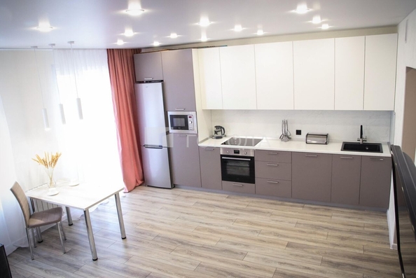 
  Продается 2-комн. квартира 57 м², в ЖК Сосны, б/с 4,3. Фото 2.
