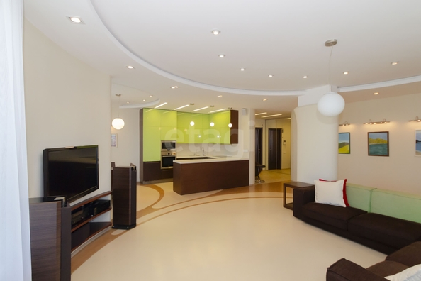 
  Продается 4-комн. квартира 151.7 м². Фото 2.