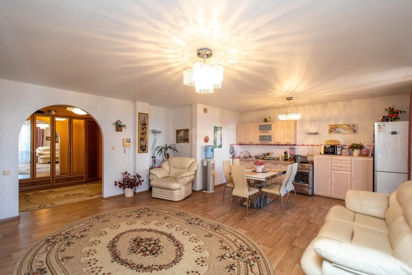 
  Продается 2-комн. квартира 78.6 м². Фото 1.