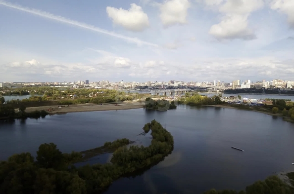 
  Продается 2-комн. квартира 45.5 м², в ЖК Радужный каскад, б/с 19. Фото 21.