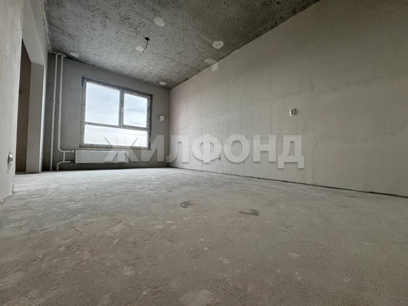 
  Продается 1-комн. квартира 37 м², в ЖК Азимут, дом 4. Фото 2.