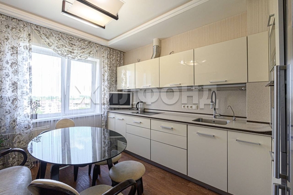 
  Продается 3-комн. квартира 62.9 м². Фото 1.