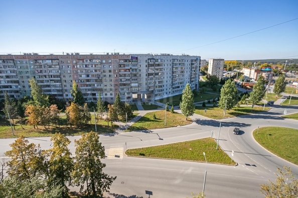 
  Продается 4-комн. квартира 80.6 м². Фото 1.