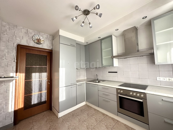 
  Продается 4-комн. квартира 77 м². Фото 10.