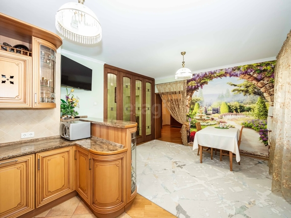 
  Продается 3-комн. квартира 105 м². Фото 1.
