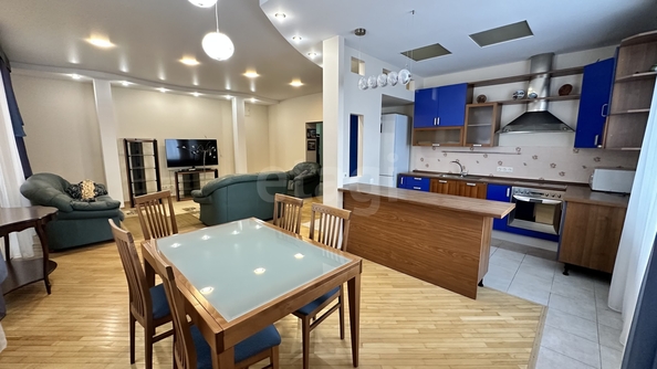 
  Продается 3-комн. квартира 123.4 м². Фото 1.