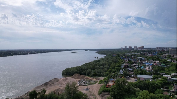 
  Продается 3-комн. квартира 83 м², в ЖК Беринг, дом 3. Фото 1.