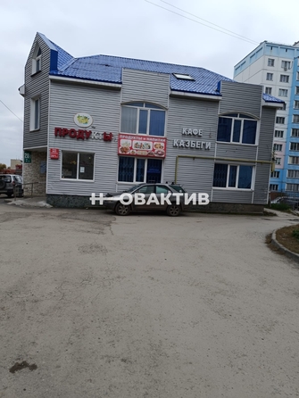 
   Сдам торговое помещение, 140 м², Военный городок ул, 128/1

. Фото 2.