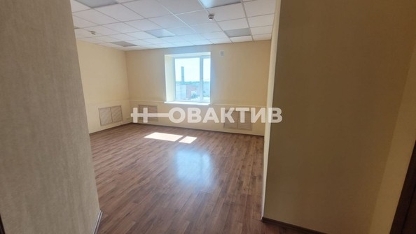 
   Продам офис, 103 м², Толмачевская ул, 21а

. Фото 8.