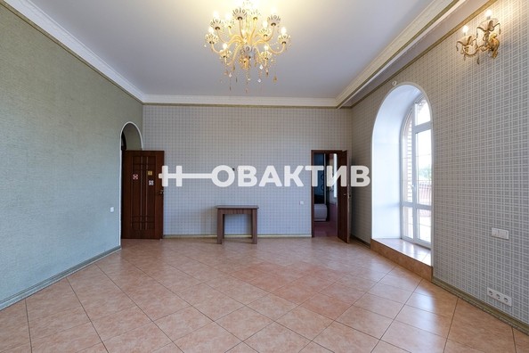 
   Продам дом, 1000 м², Новосибирск

. Фото 17.