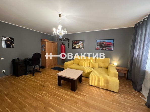 
   Продам 4-комнатную, 117.4 м², Красный пр-кт, 153А

. Фото 16.