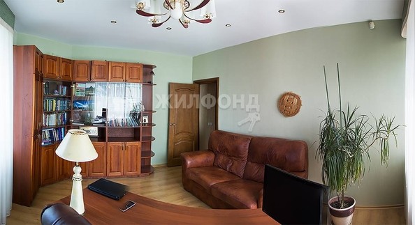 
   Продам дом, 357.7 м², Новосибирск

. Фото 11.