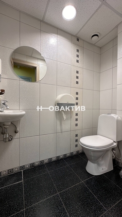 
   Продам помещение свободного назначения, 283 м², Добролюбова ул, 152/1

. Фото 11.