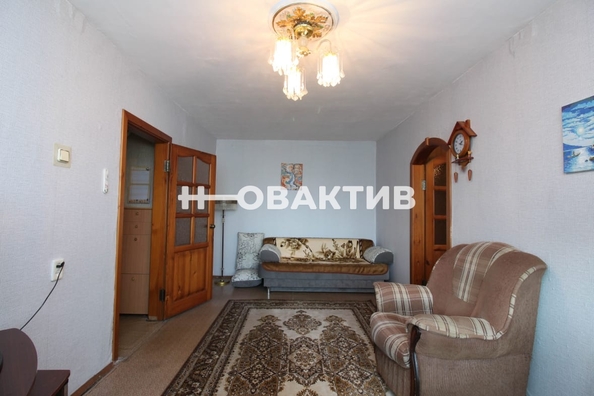 
   Продам 4-комнатную, 70.3 м², Чапаева ул, 5

. Фото 1.