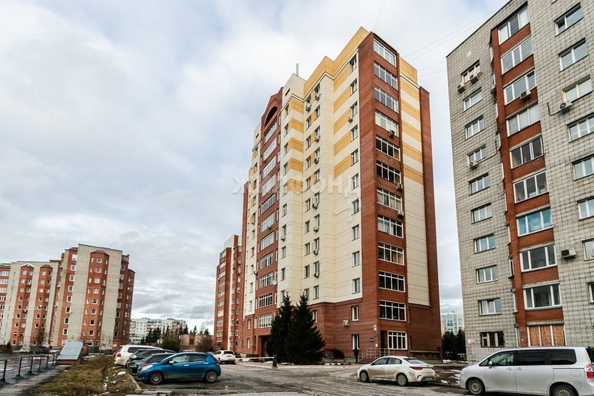 
   Продам 1-комнатную, 39.3 м², 2-й (4 мкр.) кв-л, 216

. Фото 2.