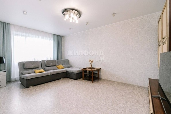 
   Продам 2-комнатную, 52.9 м², Краснообск, 7

. Фото 11.