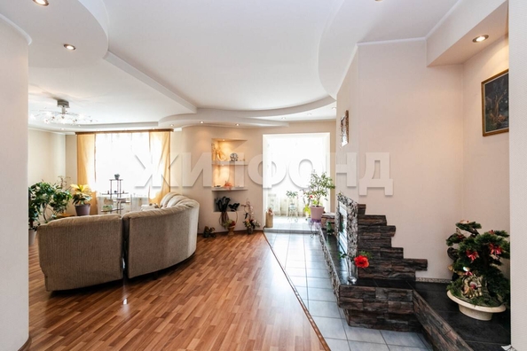 
  Продается 3-комн. квартира, 167 м², Краснообск, д. 219
. Фото 3.