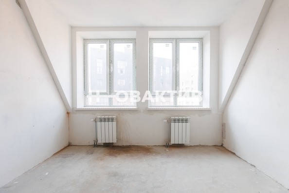 
   Продам 2-комнатную, 51.8 м², Красный пр-кт, 323/6

. Фото 10.