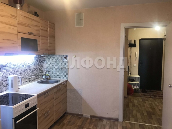 
   Продам 1-комнатную, 33.1 м², Петухова ул, 95/4

. Фото 3.