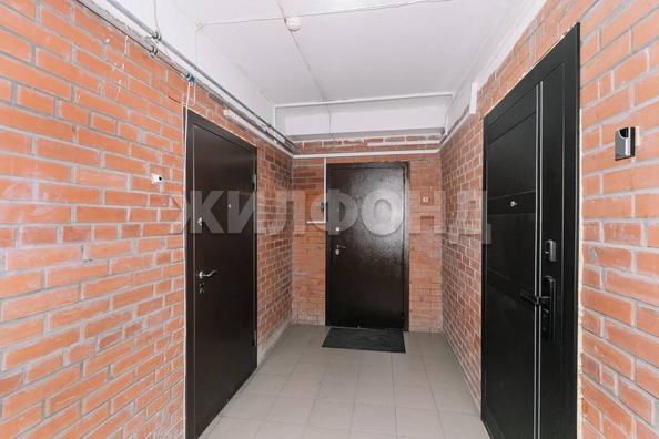 
   Продам 2-комнатную, 69.4 м², Сержанта Коротаева ул, 1

. Фото 20.