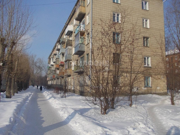 
   Продам 2-комнатную, 40.8 м², Серафимовича ул, 1/1

. Фото 8.