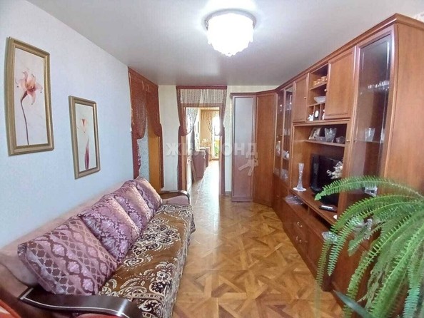 
   Продам 3-комнатную, 60.9 м², Кропоткина ул, 127

. Фото 8.